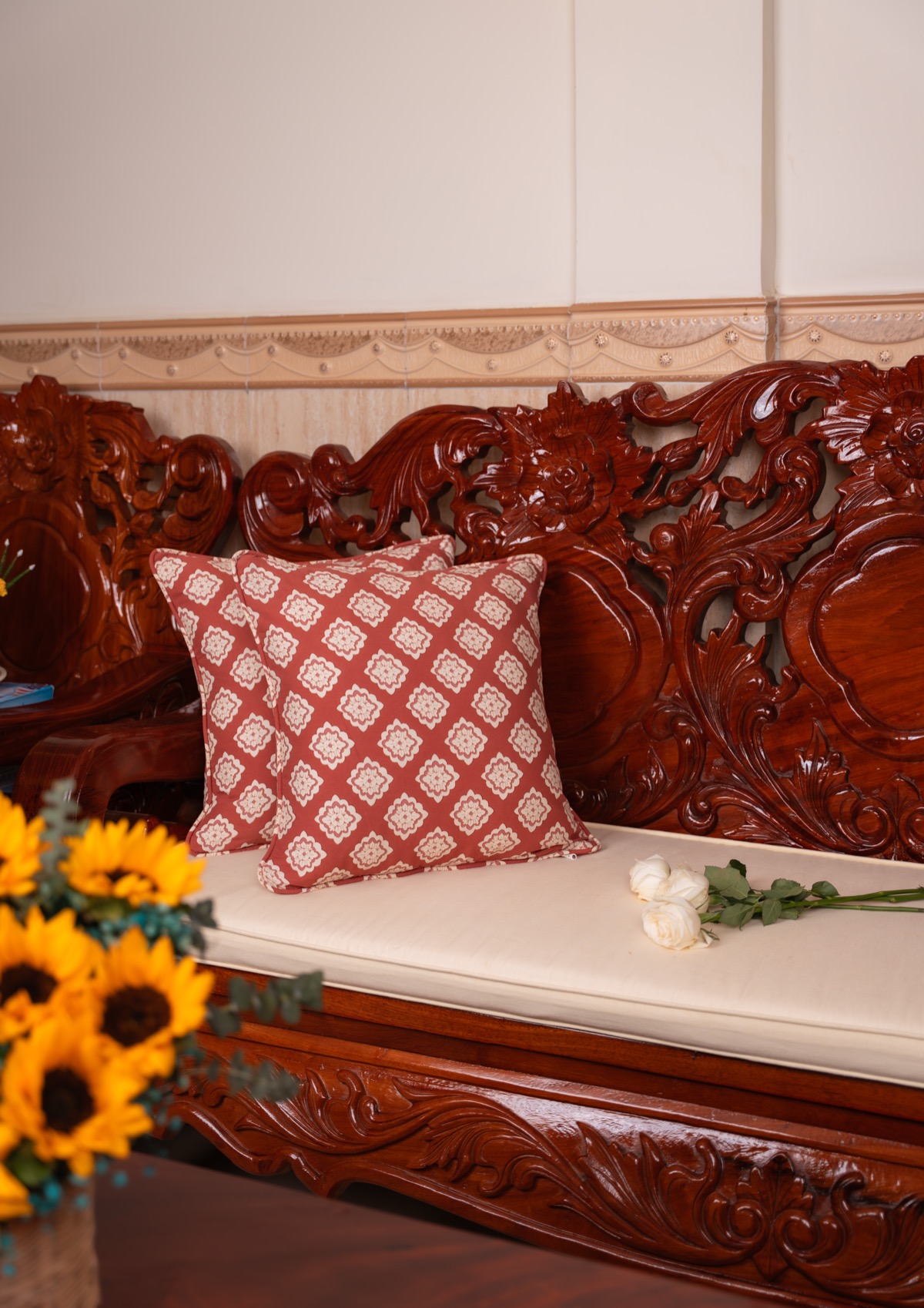 Red diamond pattern cushion